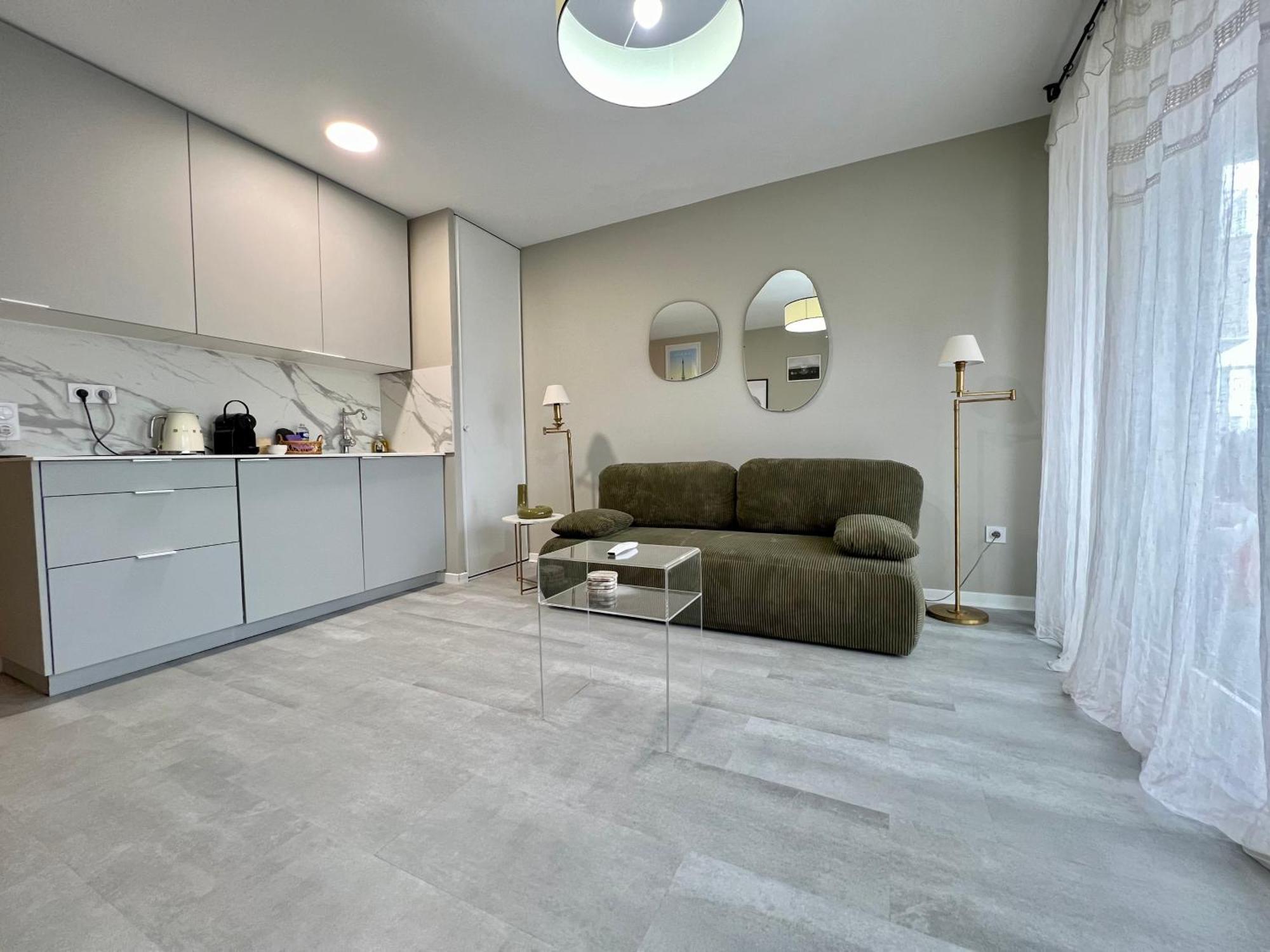 Chic Urbain Moderne Aux Portes De Paris Apartment Pantin