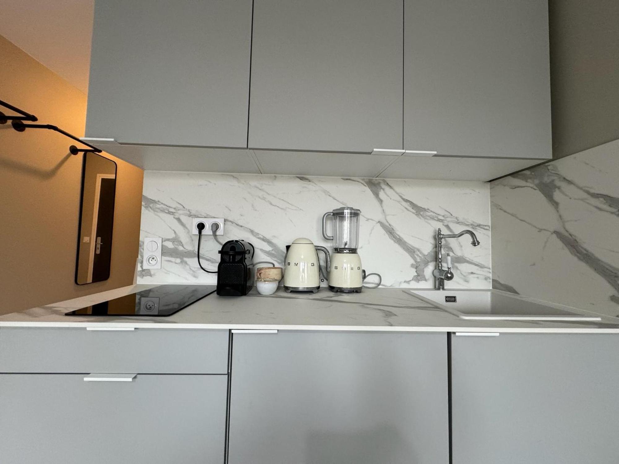 Chic Urbain Moderne Aux Portes De Paris Apartment Pantin