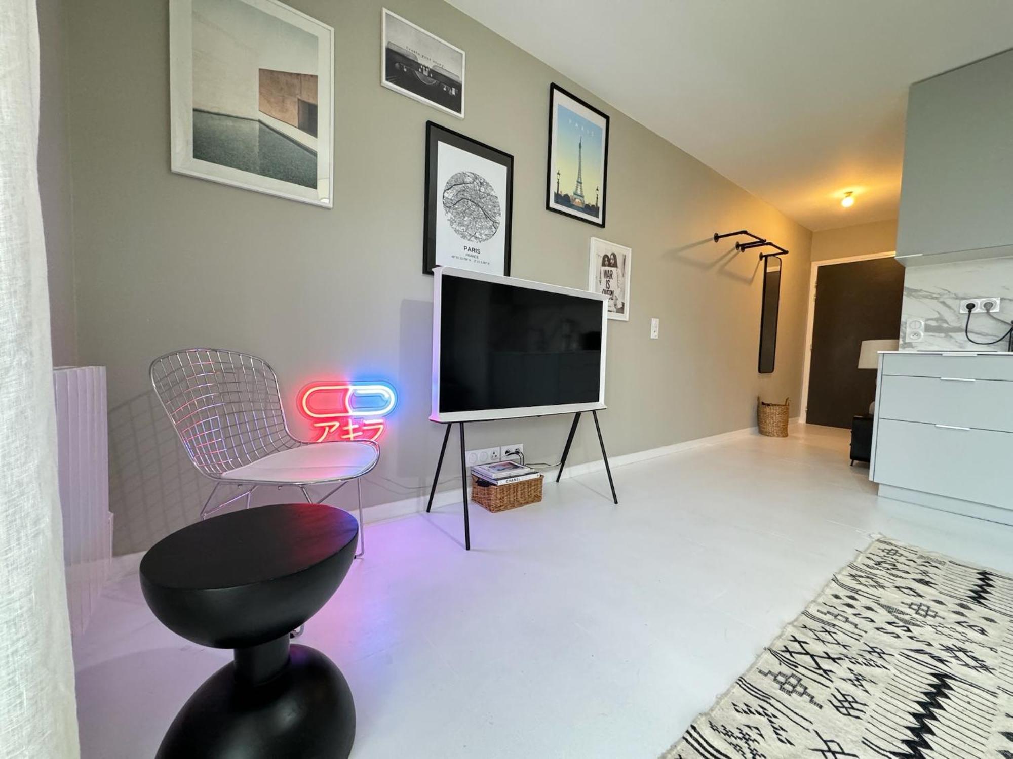 Chic Urbain Moderne Aux Portes De Paris Apartment Pantin